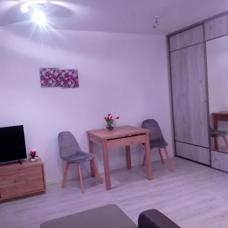 Tulip Jagiellonska Апартаменты *
